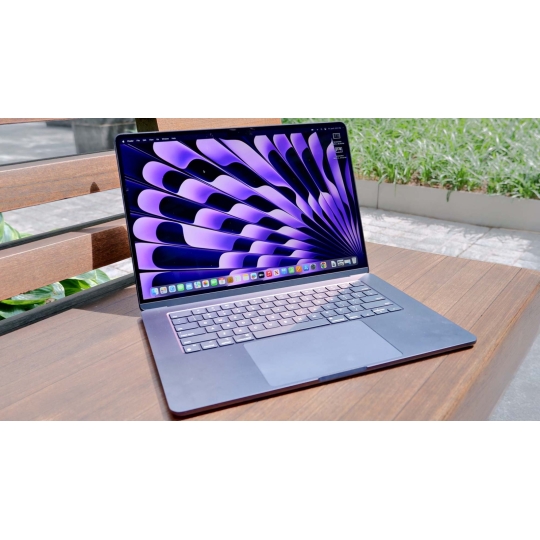 Macbook Air M3 13in 8GB/256GB