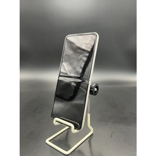 Samsung Galaxy Z Flip3 5G 128GB 99% Samsung Galaxy Z Flip3 5G 128GB 99%