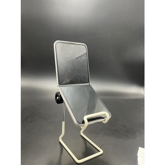 Samsung Galaxy Z Flip3 5G 128GB 99% Samsung Galaxy Z Flip3 5G 128GB 99%