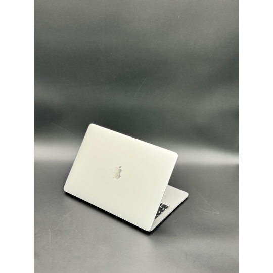 Macbook Pro 2020 13inch i5 16gb 1tb 99%