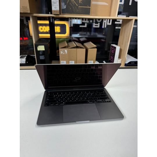 Mabook Pro 2020 i5/16/512 99% 